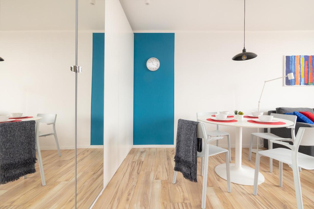 Beautiful 2 Rooms Flat With Balcony Warsaw Exterior photo